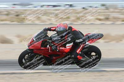 media/Nov-15-2025-Race Pace (Sat) [[8de605a2d8]]/Verified Riders/Turn 9 Inside (950am)/